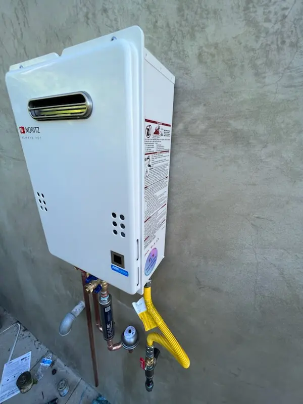 Tankless water heater installation for Hounds Run homes